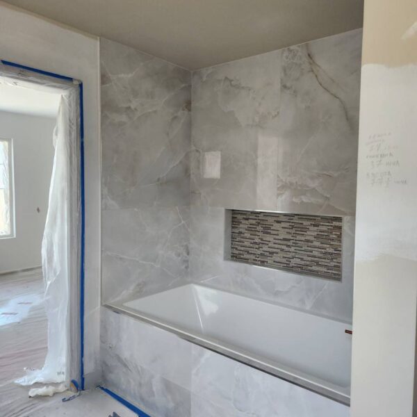 Stylishly renovated bathroom – modern design with elegant fixtures and finishes.